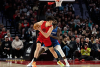 杨瀚森8分钟4分2板2助1断1帽 开拓者惜败魔术 贝恩23+4+5+3+3