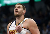 正互动直播NBA圣诞大战：首节森林狼29-32掘金 约基奇18分爱德华兹14分