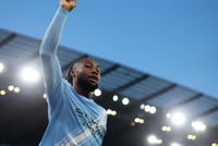 曼城10-1埃克塞特城，塞门约首秀传射，罗德里世界波