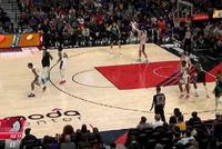 开拓者轻取湖人 杨瀚森3分半1失误 斯玛特25分 詹姆斯20+9+8