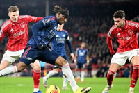 阿森纳客场0-0森林以7分优势领跑，萨卡头槌遭泽尔斯神扑