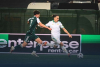 十人罗马1-1帕纳辛纳科斯惊险晋级 齐奥尔科夫斯基建功曼奇尼直红