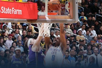 雷霆7人上双终结湖人3连胜 杰伦威复出23分 詹姆斯22+6+10