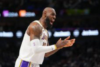 正互动直播NBA常规赛 首节独行侠31-36湖人 詹姆斯单节14分6助攻