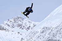 22岁生日当天斩获冠军，苏翊鸣夺得中国代表团米兰冬奥首金