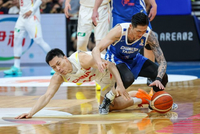 正互动直播男篮世预赛：半场中国台北51-50中国男篮 余嘉豪9分5板