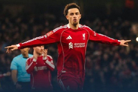 晋级足总杯8强！利物浦3-1复仇狼队 罗伯逊传射萨拉赫、琼斯破门