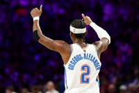 尘封63载！亚历山大连续127场20+ 超张伯伦登顶历史第一！