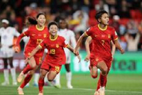 女足亚洲杯半决赛：王霜停赛，中国女足今夜能否跨过东道主？
