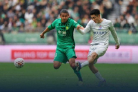 均遭两轮不胜！国安1-1申花，张玉宁连续3场破门陈晋一任意球救主