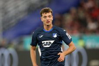 记者：巴萨关注霍村前锋阿斯拉尼，已询问包括解约金在内的细节