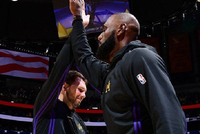 谢谢魔术！太阳输球 湖人正式锁定季后赛席位和太平洋分区冠军