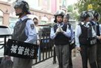 深圳城管外聘人员与群众发生肢体冲突 被民警制服