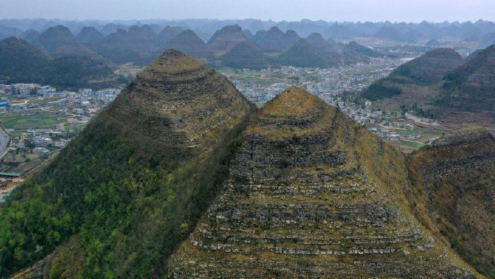 "匕首"高超音速导弹袭击图集我国成功发射鹊桥二号中继星冰岛火山喷发