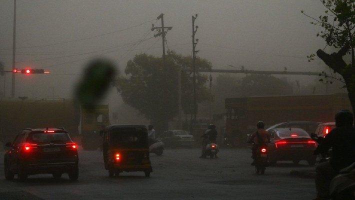 印度孟买突遭沙尘暴袭击