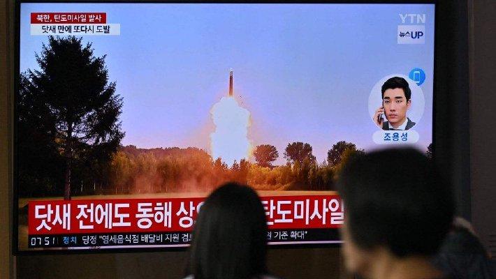 韩国军方称朝鲜发射2枚弹道导弹