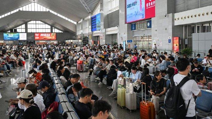 铁路五一假期运输旅客发送量累计超1亿人次