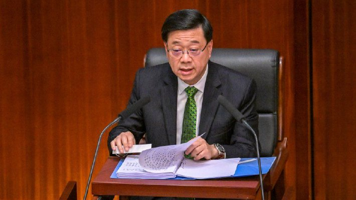 李家超发表2025年施政报告