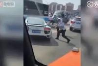 北京朝阳冲卡跑车已找到 警方:认清形势选择自首