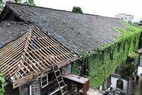 黄山:保留徽州行署文教楼 恢复前期掀掉的屋瓦