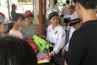浦东消保委:上海迪士尼不接受调解 坚持翻包检查