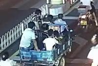 男子无证酒驾电三轮3名家人阻挠执法 均被行拘