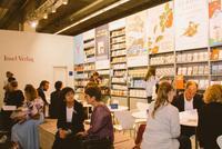 外媒:这类读物在法兰克福书展上大受追捧