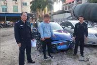 男子无证驾驶改装车 派出所门口玩漂移撞树被调查