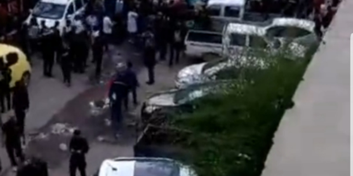 河北涞源龙卷风掀翻充气城堡达2层楼高 致2死