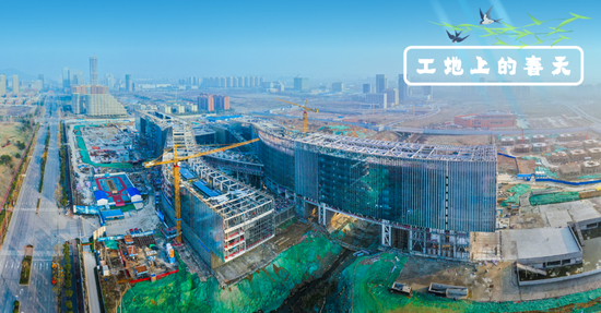 建设中的量子信息与量子科技创新研究院项目 王世保摄