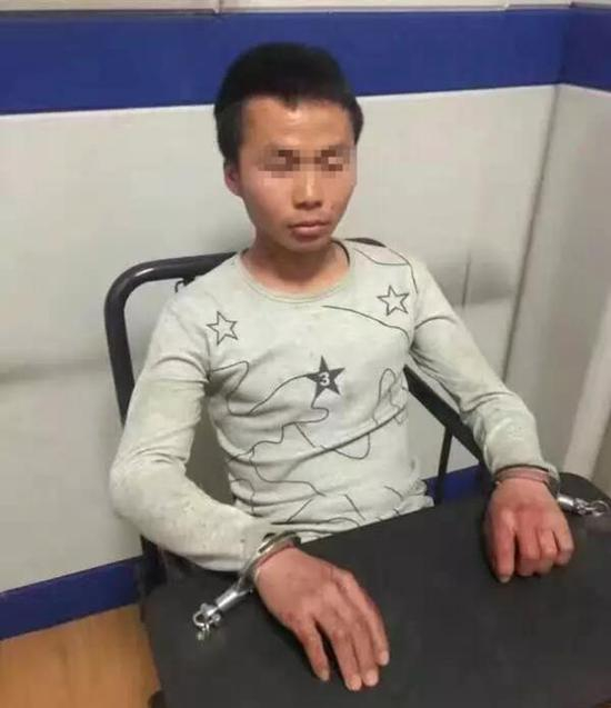 胡某