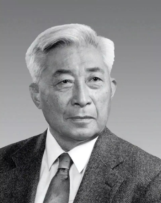 丁石孙。图/北京大学官方微博