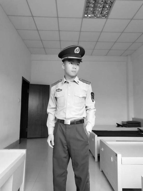 鹏父亲头条号 图