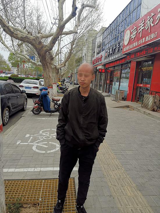 28岁的田俊杰。&nbsp; 本文图片除特殊标注外，均为澎湃新闻记者 朱莹 图