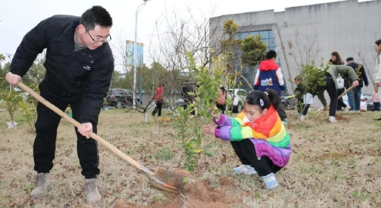 （图片由中国铁路武汉局集团有限公司周运华提供）