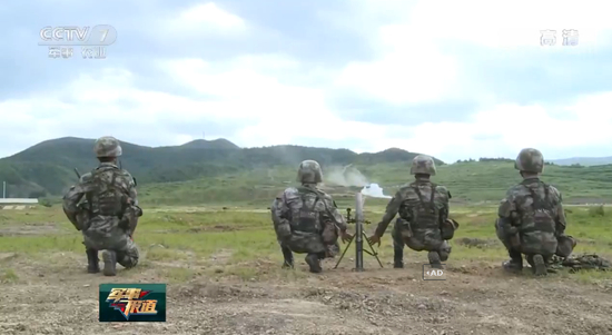 连属60迫和营属82毫米速射迫击炮