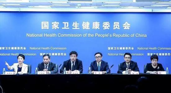 　　▲9月25日，国家卫生健康委员会在北京举行新闻发布会，介绍青少年健康相关工作情况，发布和解读《中国青少年健康教育核心信息及释义（2018版）》，并答记者问。 新华社记者 张玉薇 摄