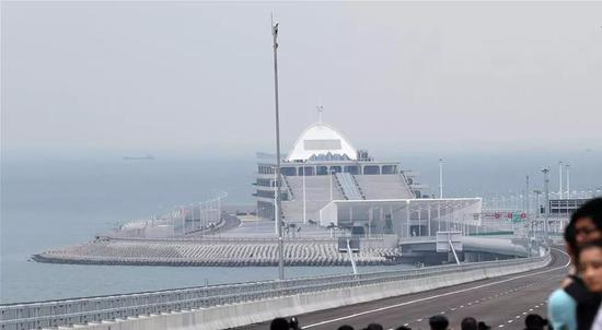 ▲2018年10月19日拍摄的港珠澳大桥东人工岛。图/ 新华社