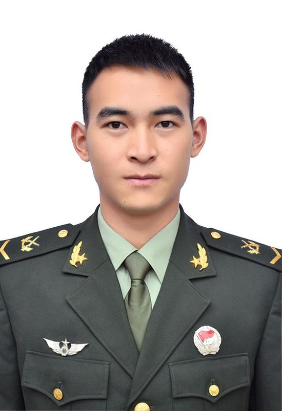 杜富国证件照。黄巧 摄