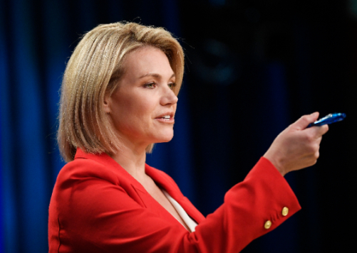  10月2日，诺尔特在华盛顿出席新闻发布会。（新华社记者刘杰摄）