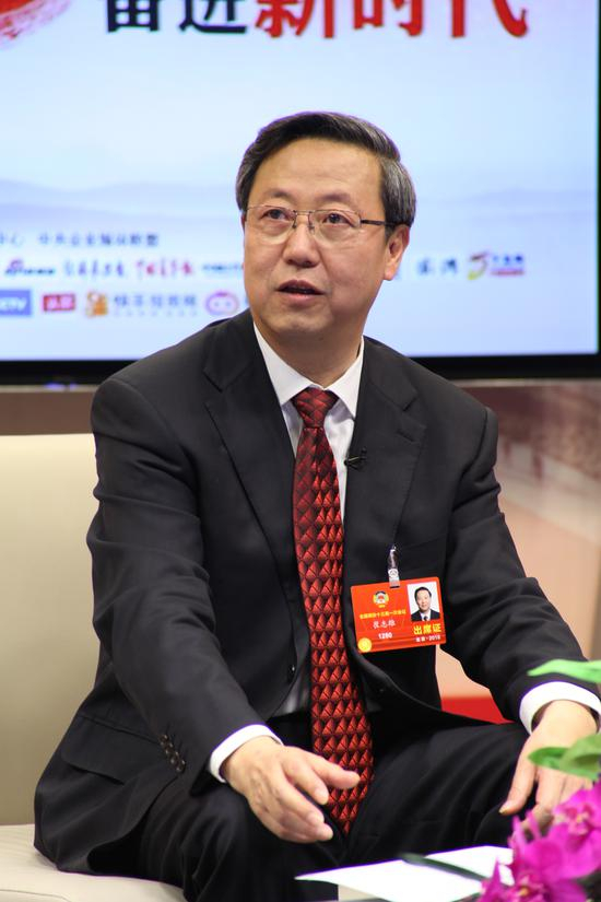 全国政协委员、中国民航信息集团有限公司董事长、党委书记、总经理崔志雄