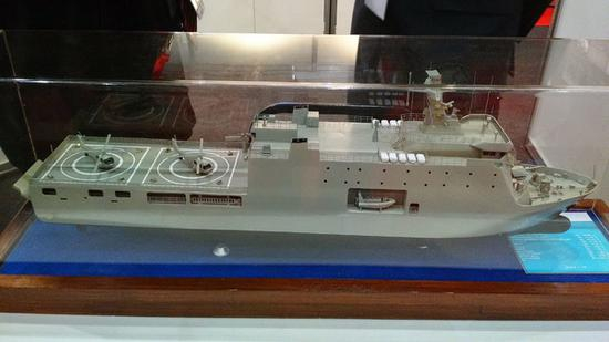 　　韩国提供技术建造的“望加锡”级船坞登陆舰正在扩大出口，除了印度尼西亚和菲律宾，秘鲁也购买了两艘，缅甸也感兴趣，并曾派出人员考察船厂。