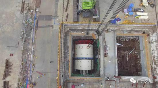 拼装中的盾构机