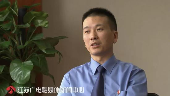 △&nbsp;宫为所表示，于海明整个行为过程，是一个连贯的防卫行为。