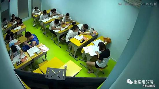 ▲除了个人家庭，青果直播平台上还可以看到教室等一些地方的监控直播。 &nbsp; &nbsp;网络截图