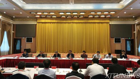9月20日下午，2018年度对口支援新疆大学工作会议在乌鲁木齐市召开。 &nbsp;西安交通大学新闻网 图