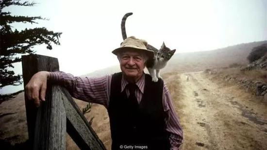 诺贝尔奖得主莱纳斯·鲍林 | Getty Images