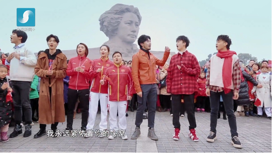 长沙版《我和我的祖国》。 吕岱恩网络截图