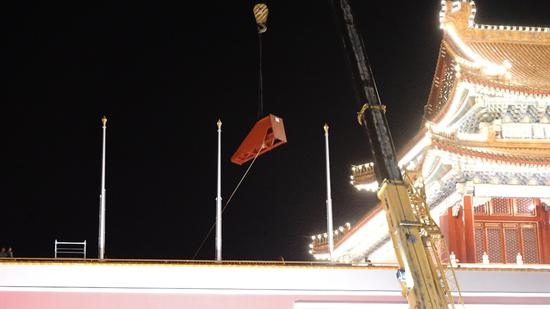 9月19日0时，天安门城楼。