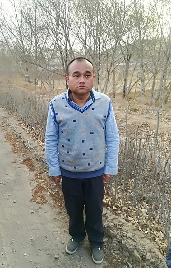 刚走出看守所的谭秦东